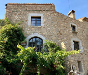 Stone House in Wine Territory